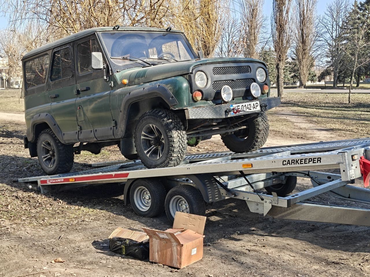 Евакуація позашляховиків у Павлограді та районі